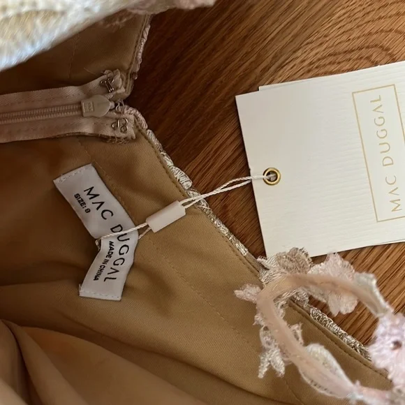 Mac Duggal Woman’s Floral Embroidered Corset Bodice Gown Size 8 NWT - Picture 11 of 17